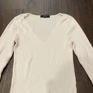 Women’s sweater.